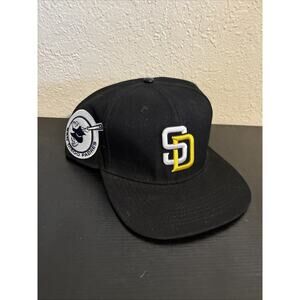 San Diego Padres Pro Standard Black Double City Pink Undervisor Snapback Hat